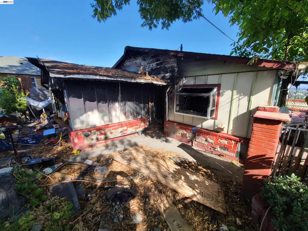 2091 Altamont Road Castro Valley CA 94578