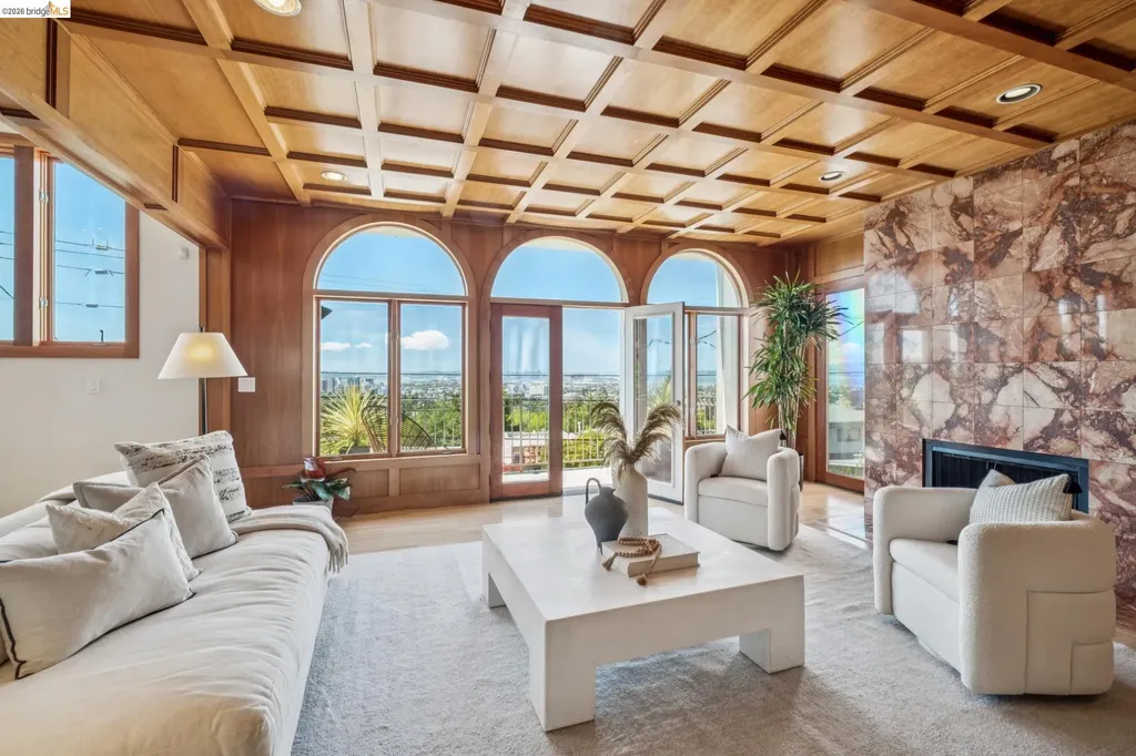 210 Scenic Avenue Piedmont CA 94611