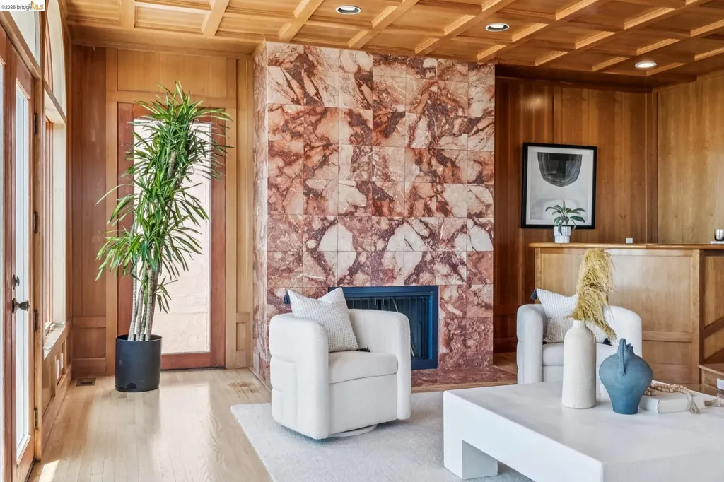 210 Scenic Avenue Piedmont CA 94611