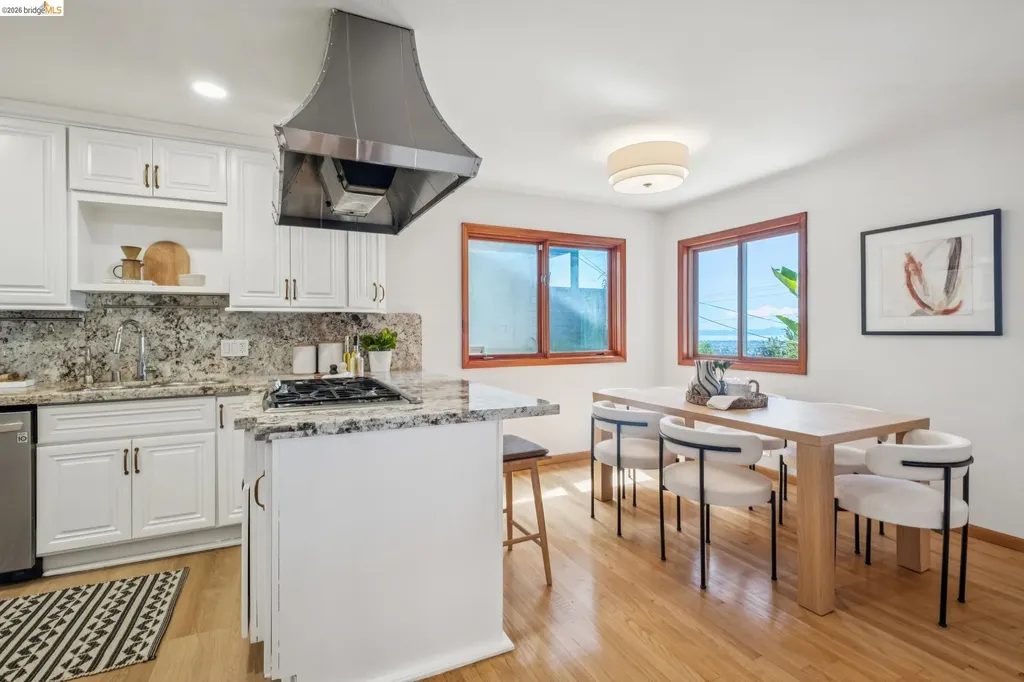 210 Scenic Avenue Piedmont CA 94611