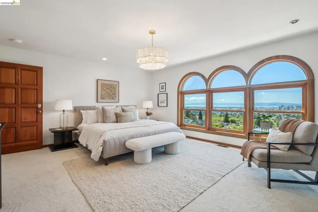 210 Scenic Avenue Piedmont CA 94611