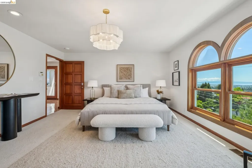 210 Scenic Avenue Piedmont CA 94611