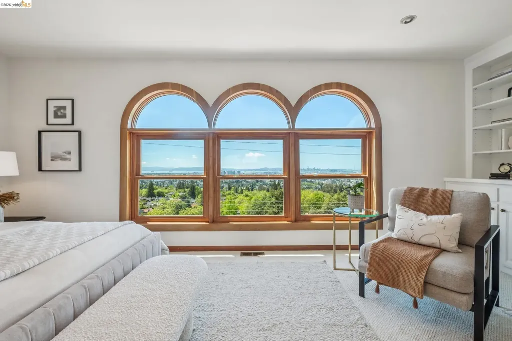 210 Scenic Avenue Piedmont CA 94611