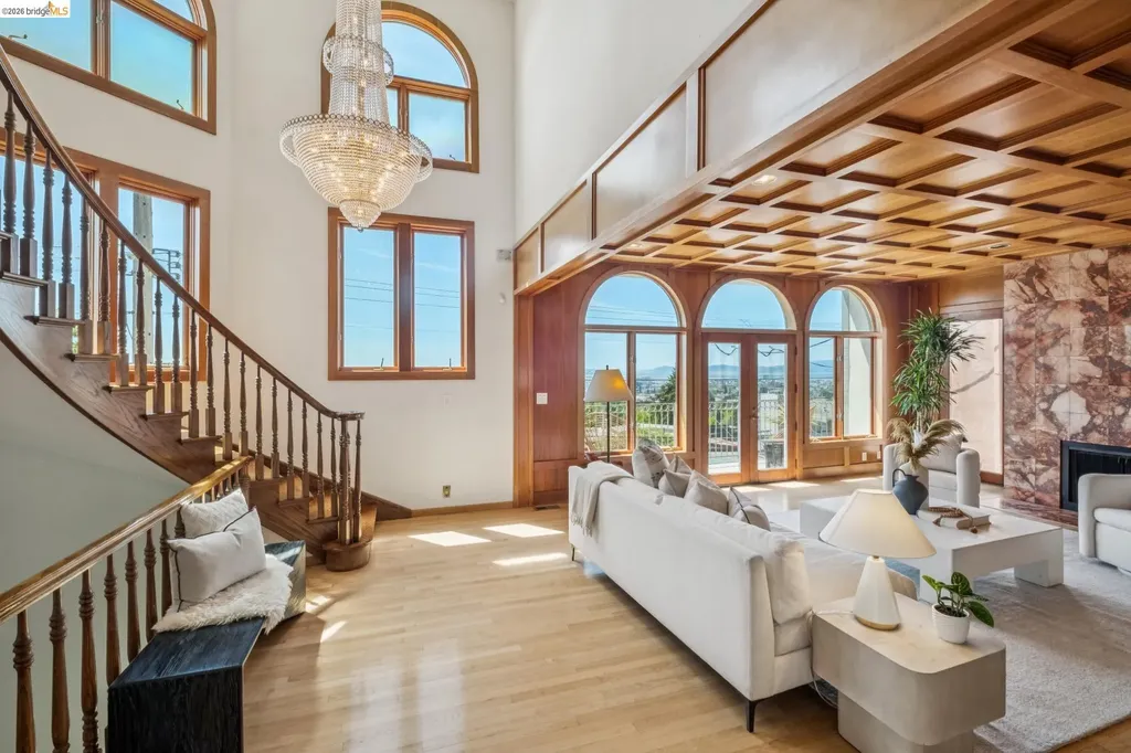 210 Scenic Avenue Piedmont CA 94611