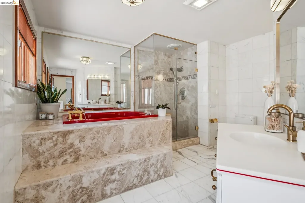 210 Scenic Avenue Piedmont CA 94611