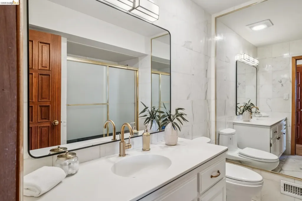 210 Scenic Avenue Piedmont CA 94611