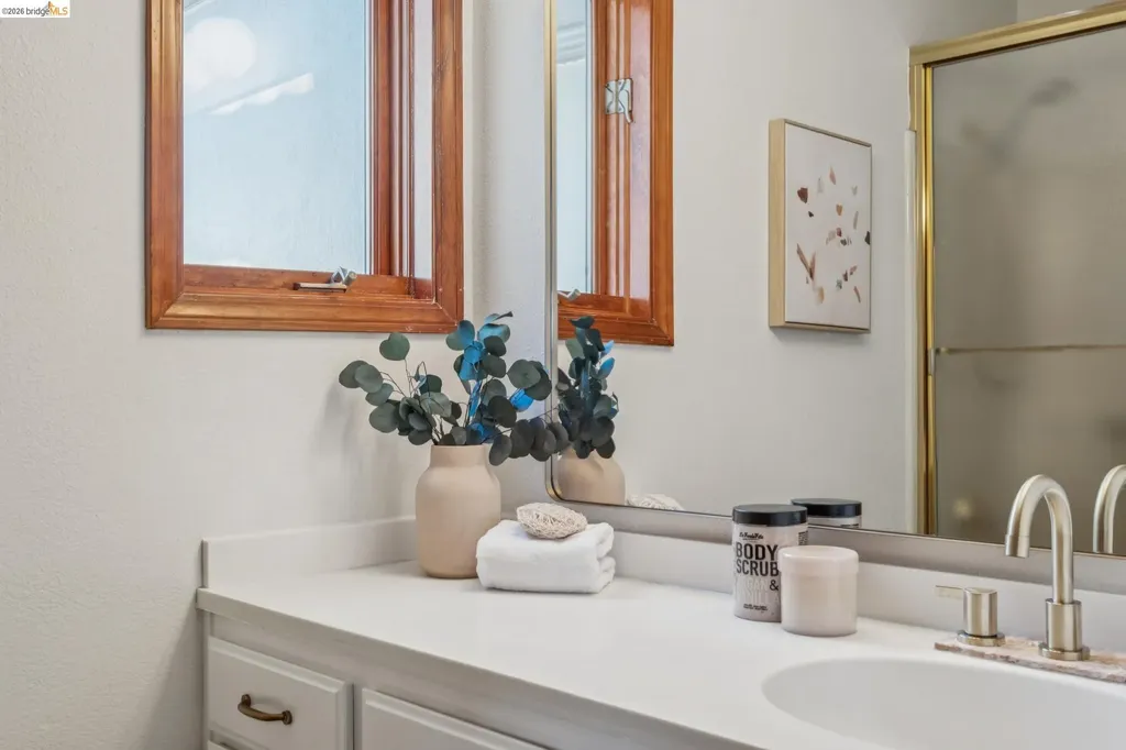 210 Scenic Avenue Piedmont CA 94611