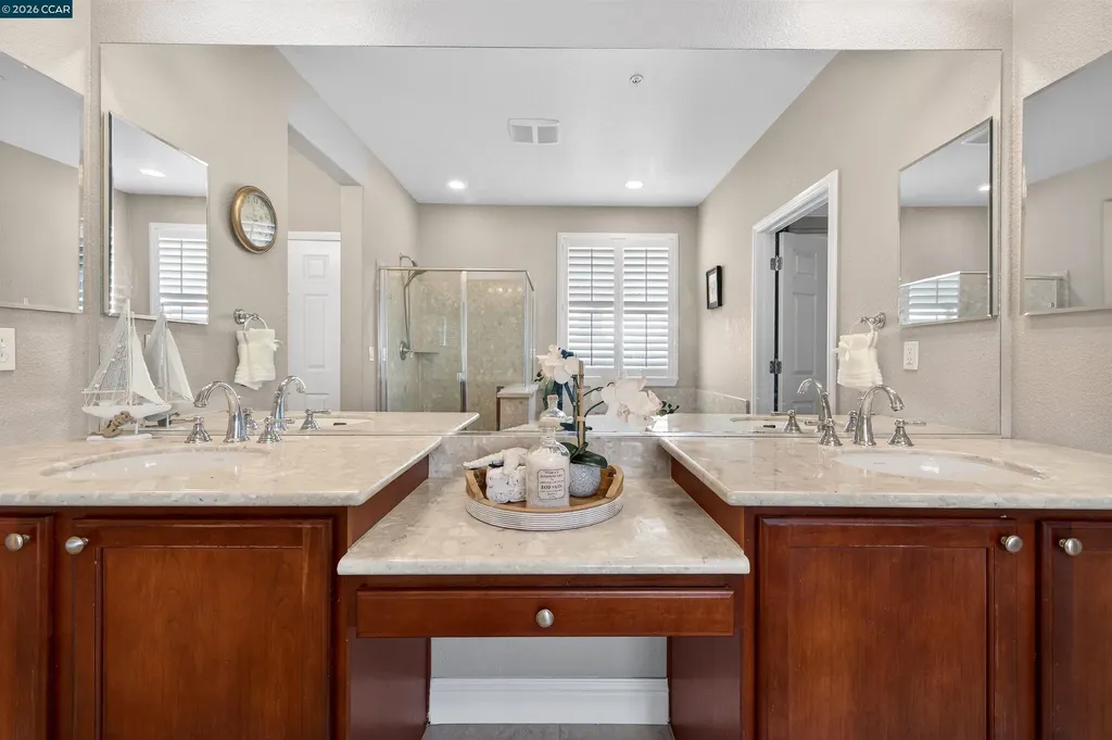 6 Tullach Place Hayward CA 94542