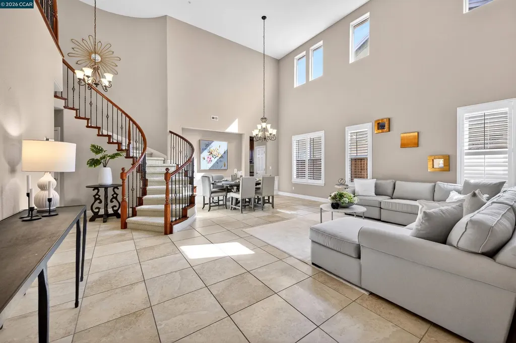6 Tullach Place Hayward CA 94542