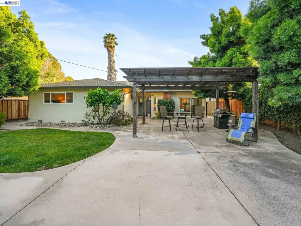 38228 Hastings Street Fremont CA 94536