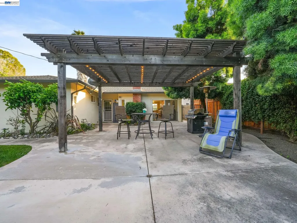 38228 Hastings Street Fremont CA 94536