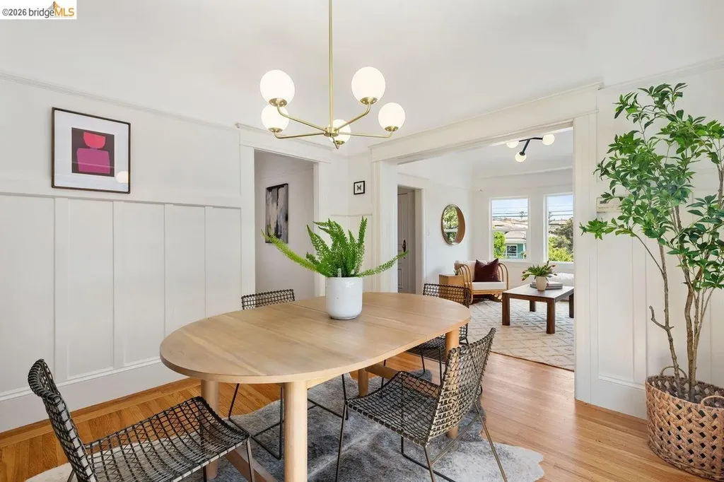 4369 Howe Street Oakland CA 94611