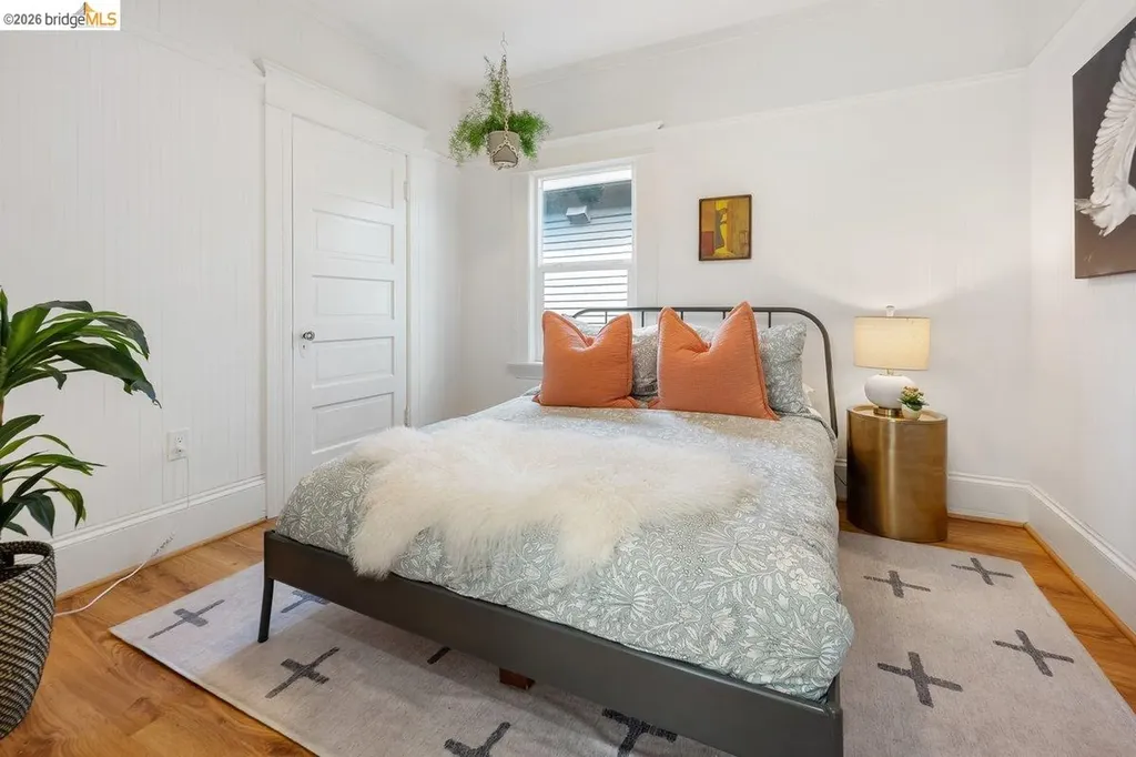 4369 Howe Street Oakland CA 94611