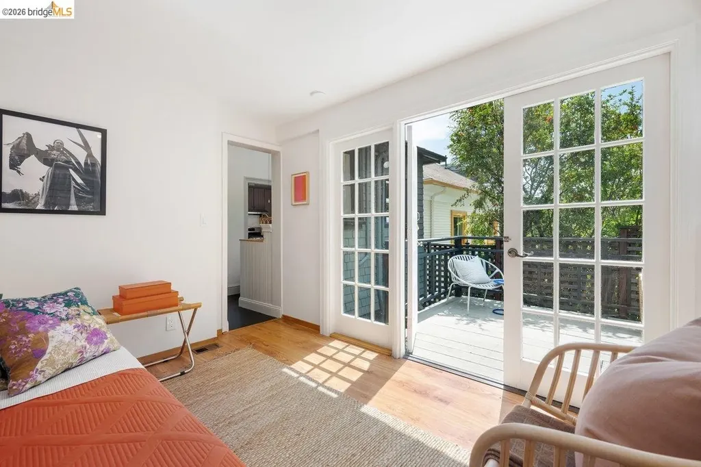 4369 Howe Street Oakland CA 94611