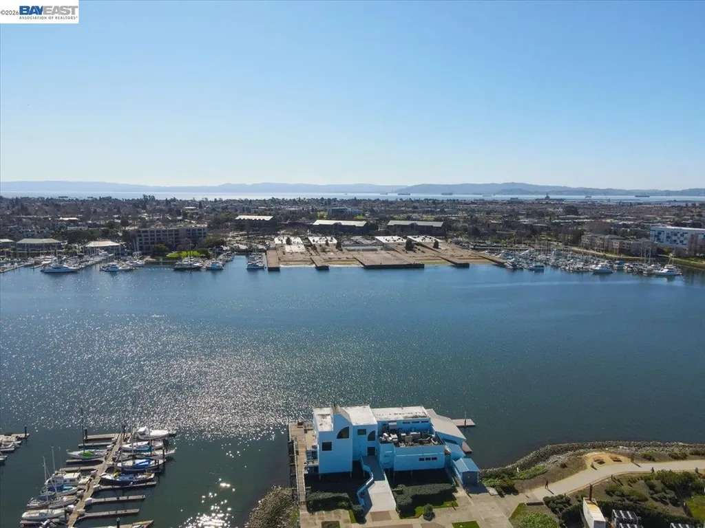 7 Embarcadero Oakland CA 94607