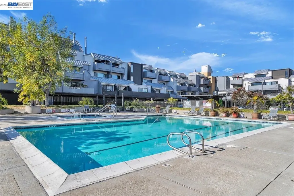 7 Embarcadero Oakland CA 94607
