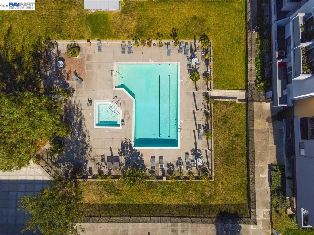 7 Embarcadero Oakland CA 94607