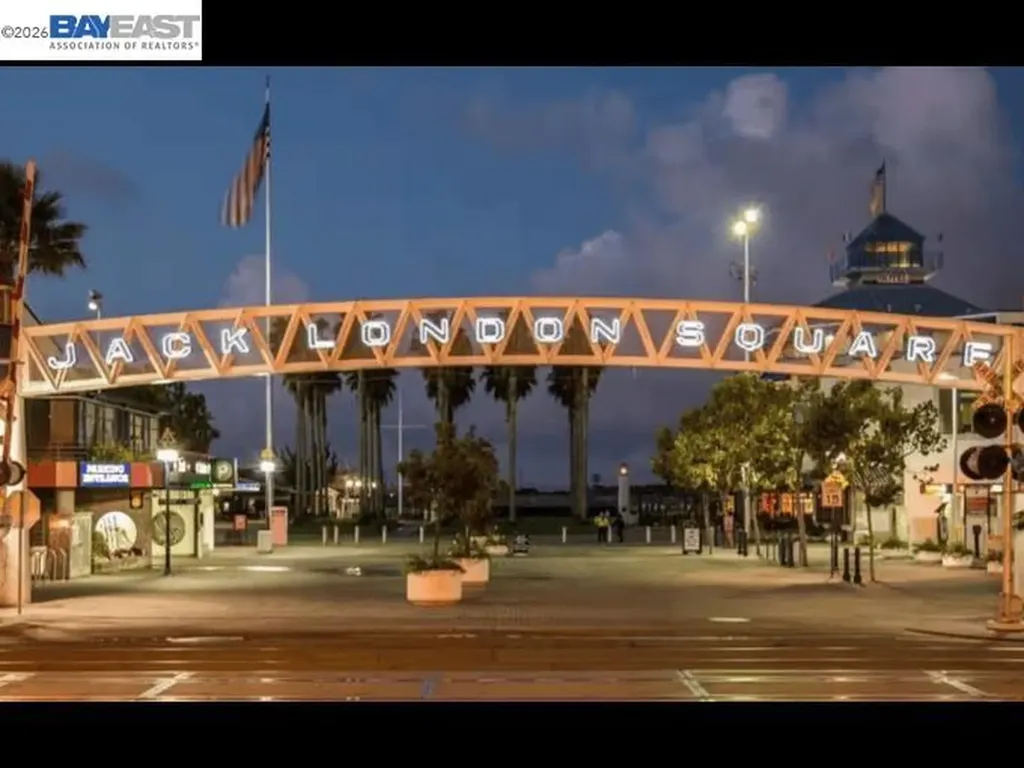 7 Embarcadero Oakland CA 94607