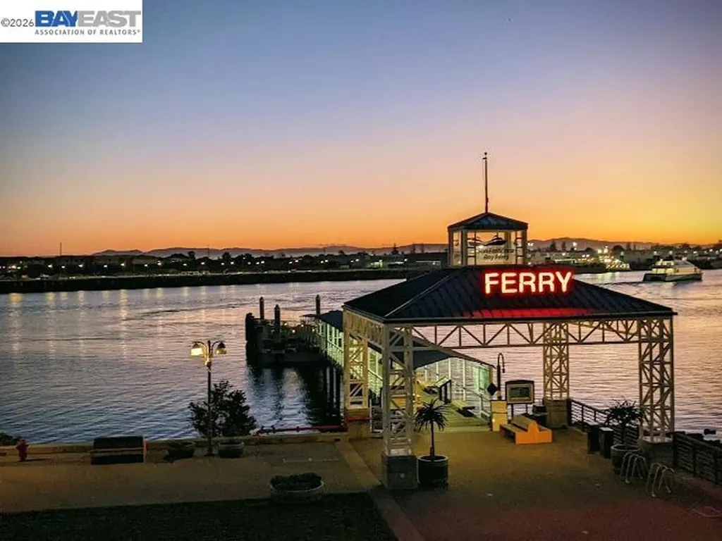 7 Embarcadero Oakland CA 94607