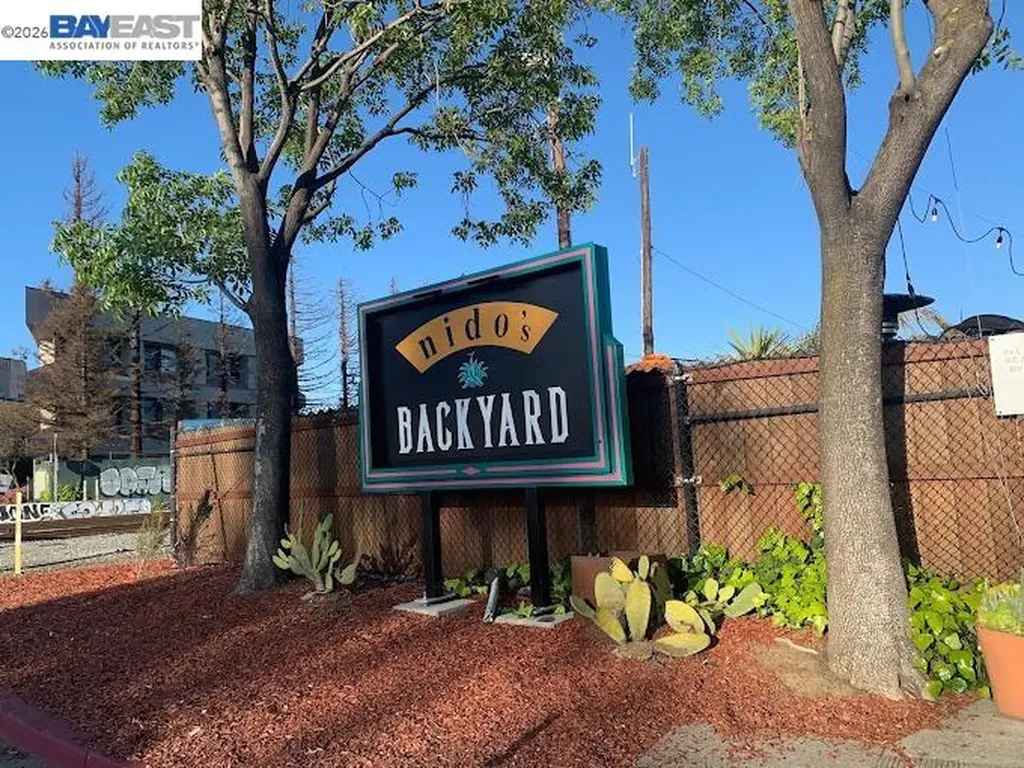 7 Embarcadero Oakland CA 94607