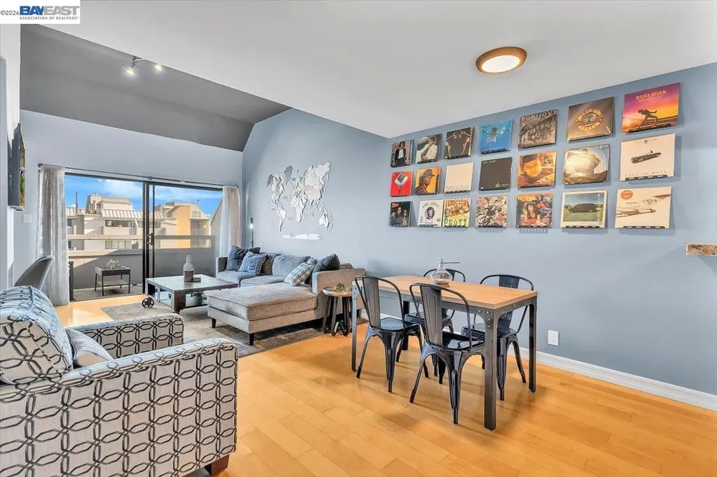 7 Embarcadero Oakland CA 94607