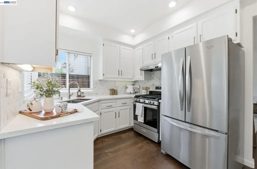 8516 Peachtree Avenue Newark CA 94560