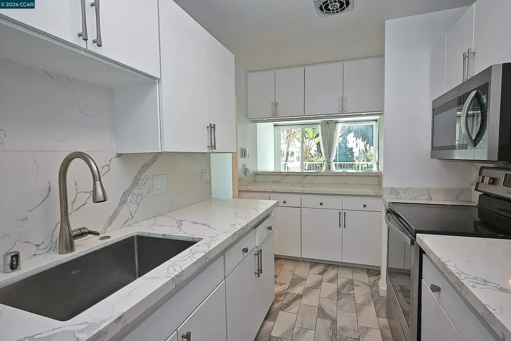 1425 Lakeside Drive Oakland CA 94612