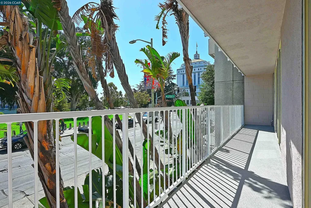 1425 Lakeside Drive Oakland CA 94612