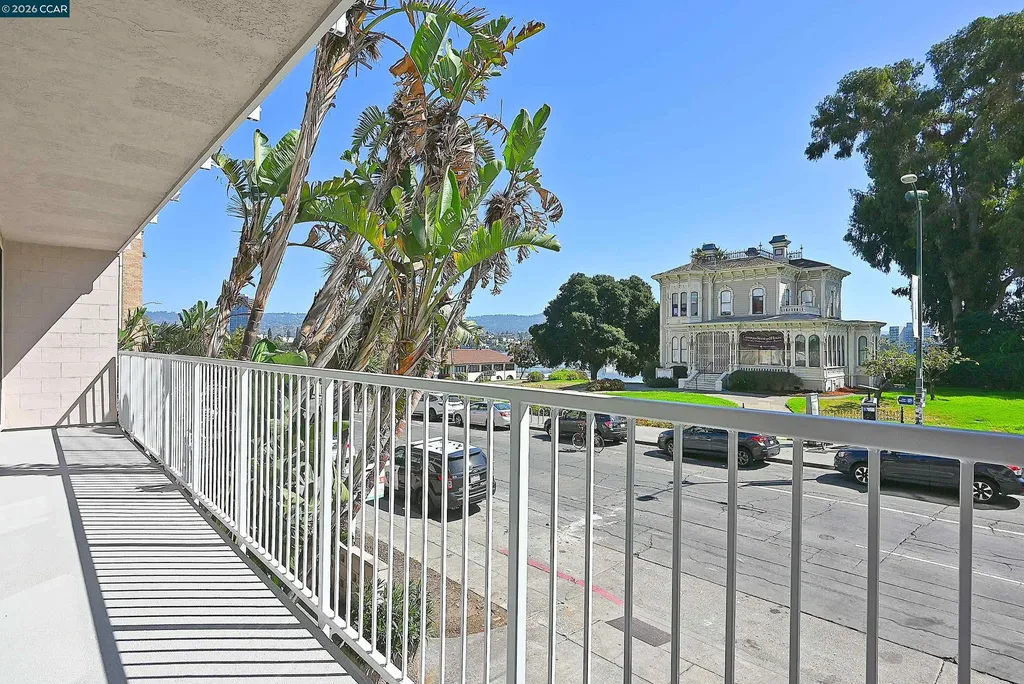1425 Lakeside Drive Oakland CA 94612