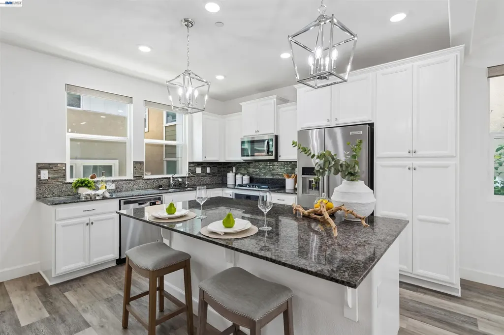 4272 Healdsburg Way Dublin CA 94568