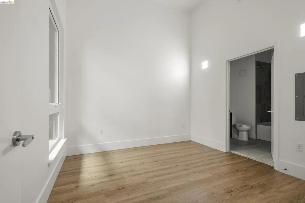 1545 32nd Street Oakland CA 94608