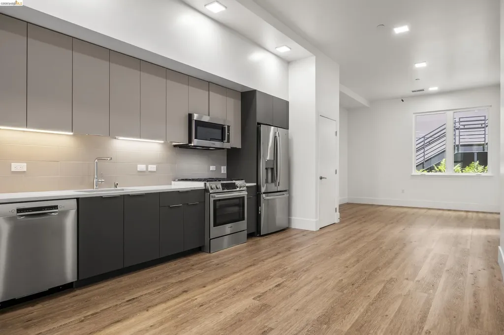 1545 32nd Street Oakland CA 94608