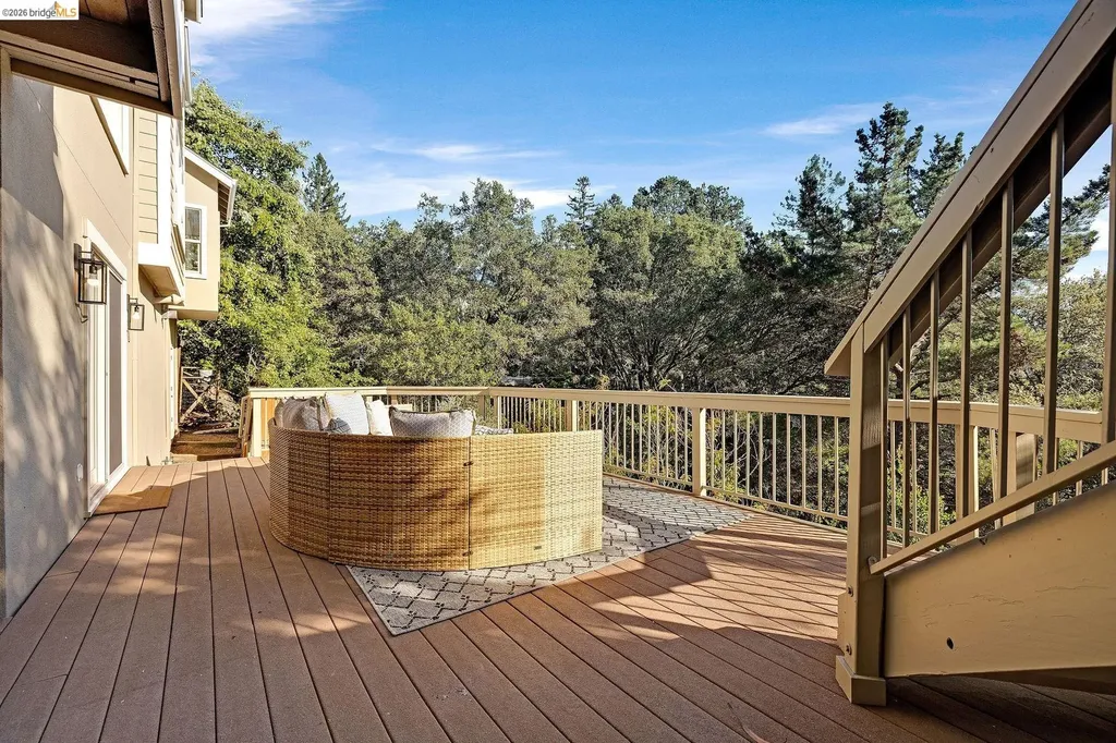 6203 Westwood Way Oakland CA 94611