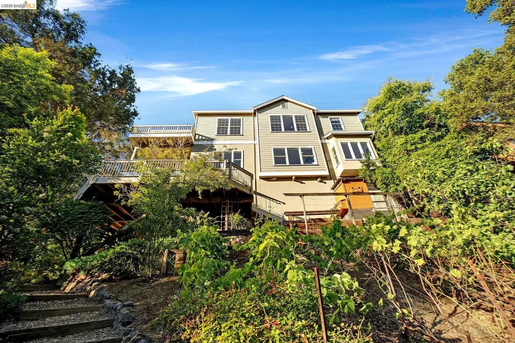 6203 Westwood Way Oakland CA 94611
