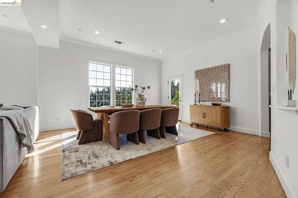 6203 Westwood Way Oakland CA 94611