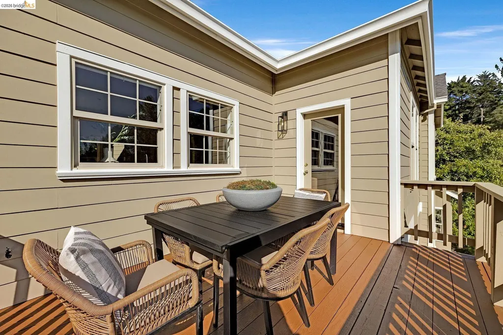 6203 Westwood Way Oakland CA 94611