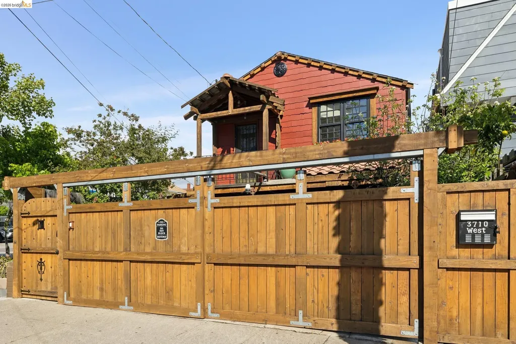 3710 West Street Oakland CA 94608