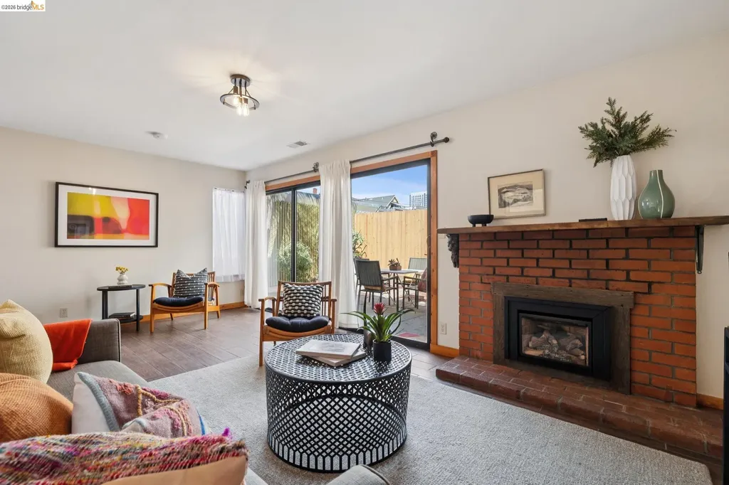 3710 West Street Oakland CA 94608