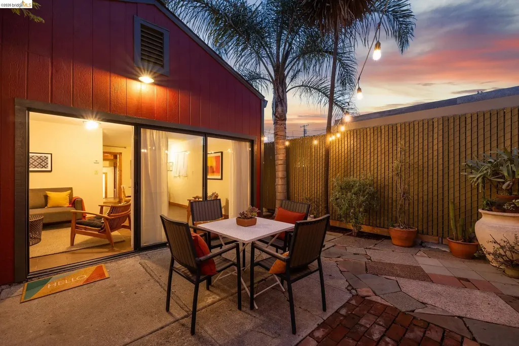 3710 West Street Oakland CA 94608