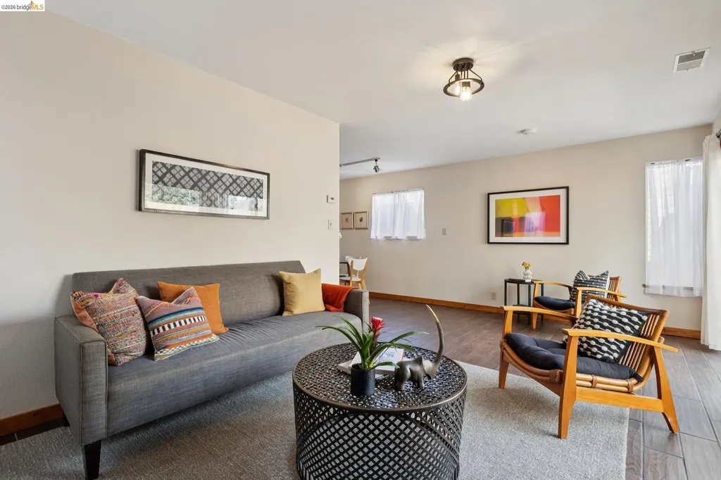 3710 West Street Oakland CA 94608