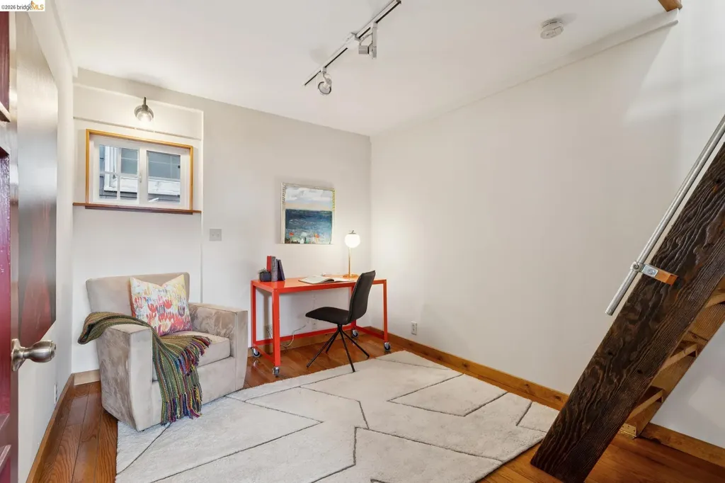 3710 West Street Oakland CA 94608
