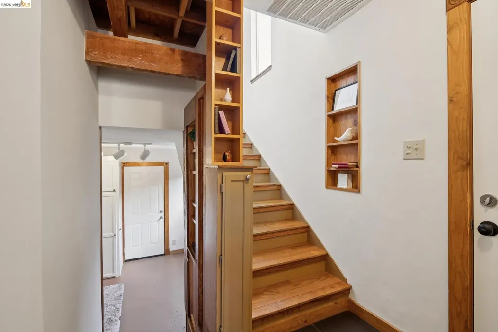 3710 West Street Oakland CA 94608