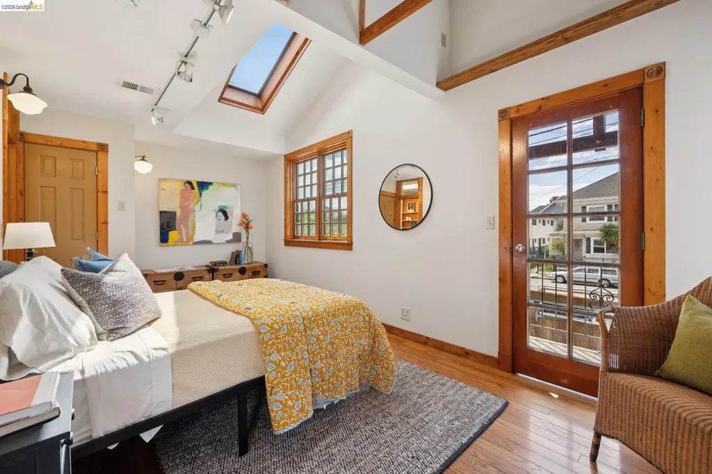 3710 West Street Oakland CA 94608