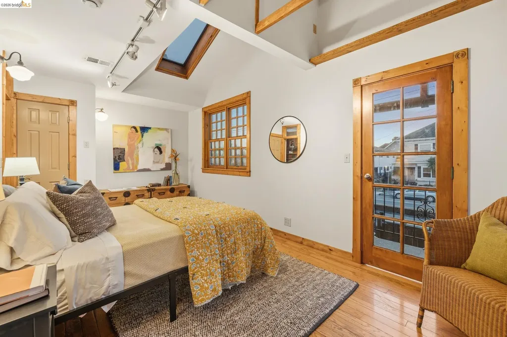 3710 West Street Oakland CA 94608