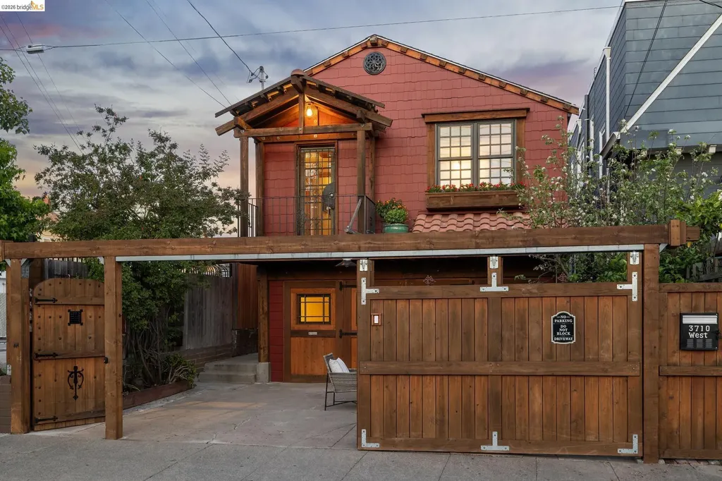 3710 West Street Oakland CA 94608