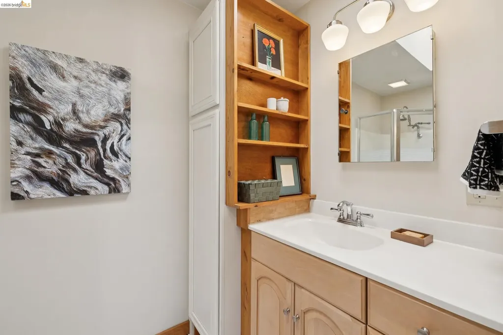 3710 West Street Oakland CA 94608
