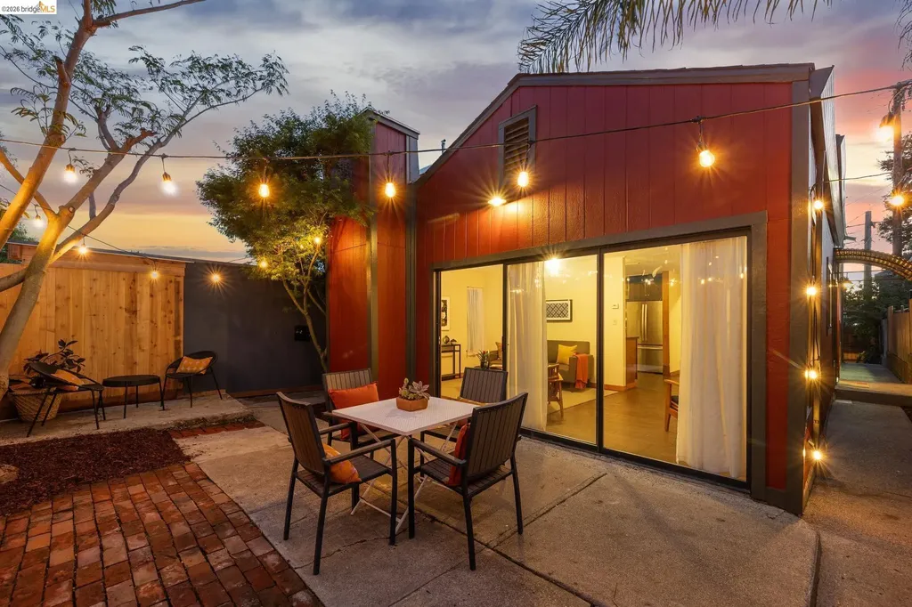 3710 West Street Oakland CA 94608