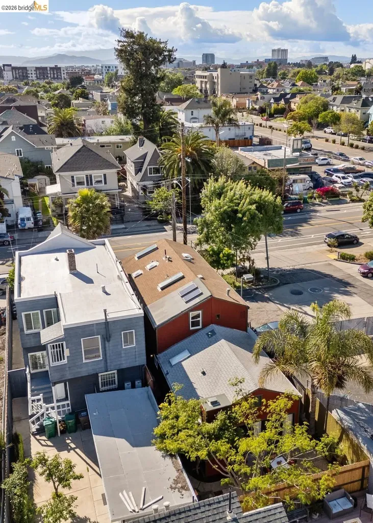 3710 West Street Oakland CA 94608