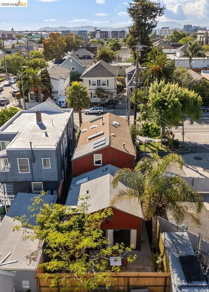 3710 West Street Oakland CA 94608