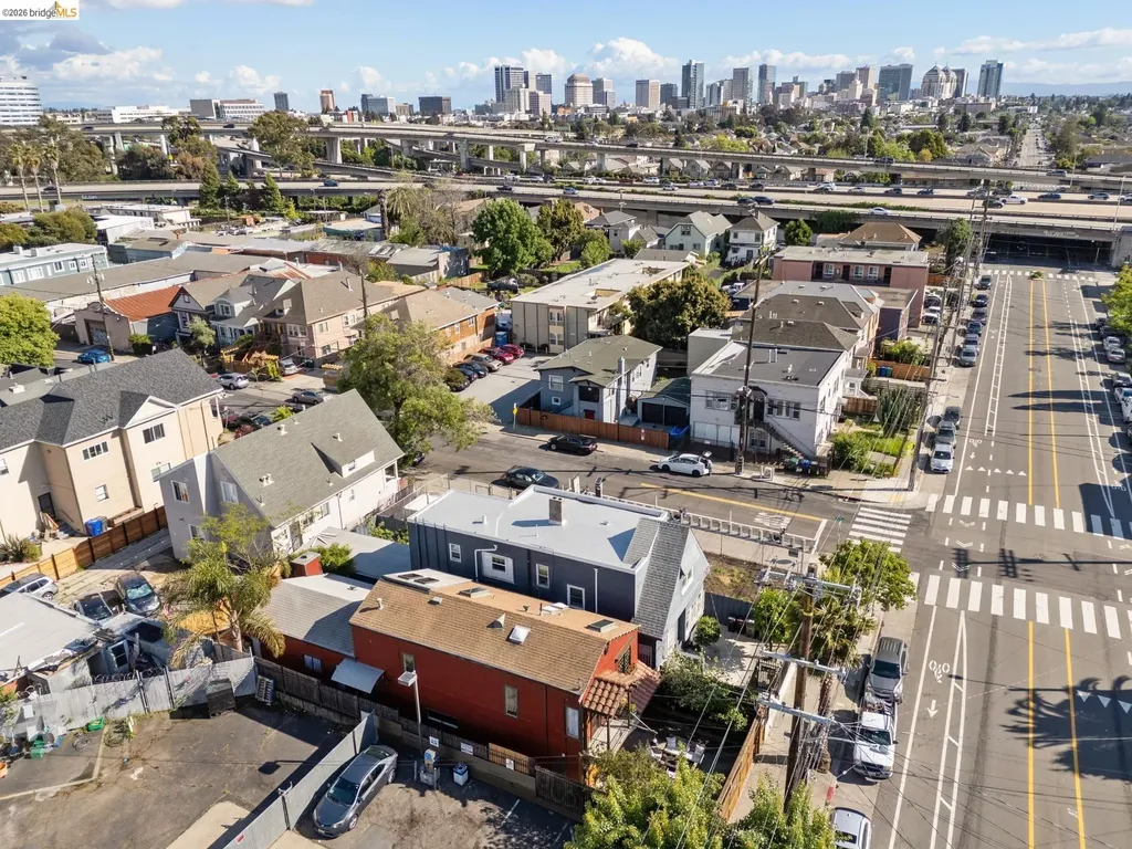 3710 West Street Oakland CA 94608